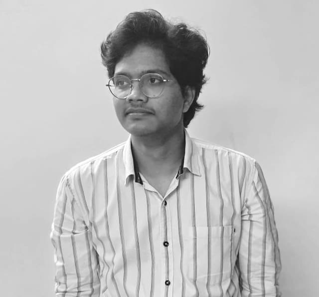 Portrait of Aditya Sontena, Lead Developer at Hydrilla.